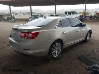 2015 Chevrolet Malibu LTZ with VIN 1G11F5SL6FF166335, listed as a IAAI auction lot 41578042 with 171,359 mi miles. Bid and sale history available at carsss.com. Image 4.