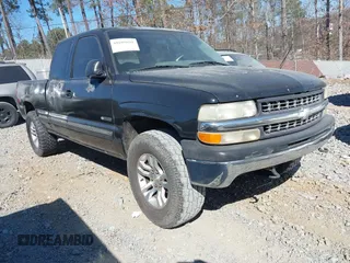 2000 Chevrolet Silverado 1500 LT with VIN 1GCEK19T1YE109925, listed as a IAAI auction lot 41689691 with 278,216 mi miles and . Bid and sale history available at DreamBid. Image 1.