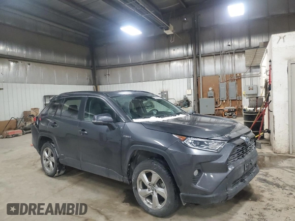 2021 Toyota RAV4 Hybrid LE with VIN 4T3B6RFV8MU009416, listed as a Copart auction lot 45218725 with 132,840 mi miles and Salvage Title. Bid and sale history available at carsss.com. Image 4.