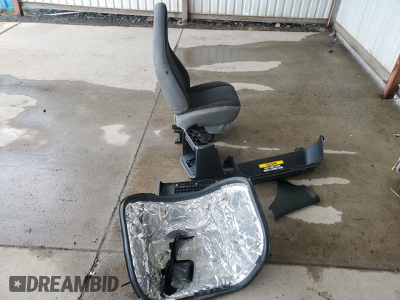 2022 Chevrolet Express Cargo with VIN 1GCWGAFP2N1195696, listed as a Copart auction lot 50023535 with Not provided miles and Clean title. Bid and sale history available at DreamBid. Image 13.