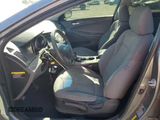 2013 Hyundai Sonata GLS z VIN 5NPEB4AC4DH585156, wystawiony jako Copart lot #58865225 z przebiegiem 142 382 mil mil oraz Szkoda całkowita • Salvage title. Historia ofert i sprzedaży dostępna na DreamBid. Obrazek 7.