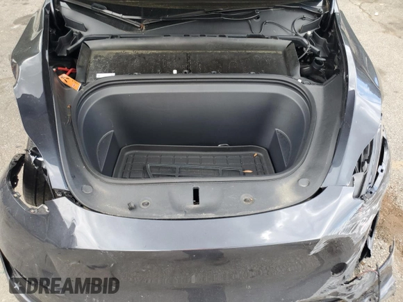 2024 Tesla Model Y Long Range с VIN 7SAYGDEE7RA271520, выставлен на аукционе Copart как лот 56526025 с пробегом 28 745 миль миль и Списание • Salvage title. История ставок и продаж доступна на DreamBid. Изображение 12.