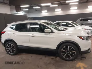 2017 Nissan Rogue Sport SL with VIN JN1BJ1CR4HW103472, listed as a IAAI auction lot 41856392 with 38,584 mi miles. Bid and sale history available at carsss.com. Image 13.