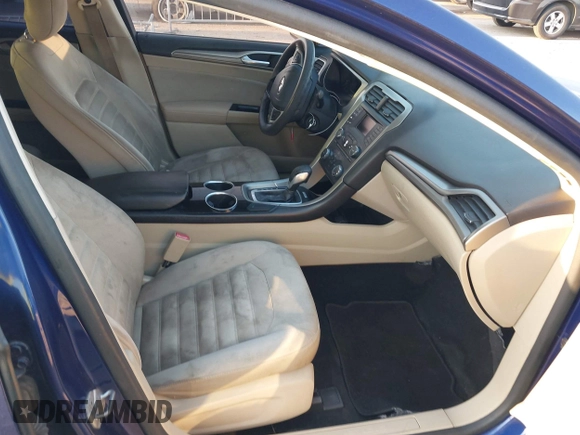 2014 Ford Fusion SE with VIN 3FA6P0HD2ER135684, listed as a IAAI auction lot 42043721 with 161,365 mi miles. Bid and sale history available at carsss.com. Image 5.