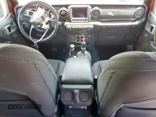 2021 Jeep Wrangler Unlimited Sport S with VIN 1C4HJXDN9MW596033, listed as a Copart auction lot 62300885 with 14,633 mi miles and Salvage title. Bid and sale history available at DreamBid. Image 8.