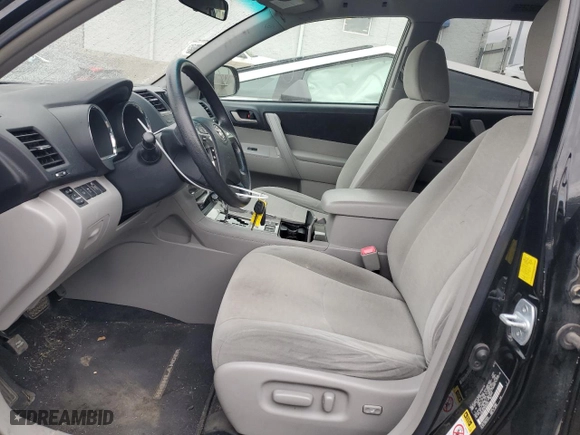 2011 Toyota Highlander Hybrid with VIN JTEBC3EH7B2000239, listed as a Copart auction lot 42624965 with 210,956 mi miles and Salvage Title. Bid and sale history available at carsss.com. Image 7.