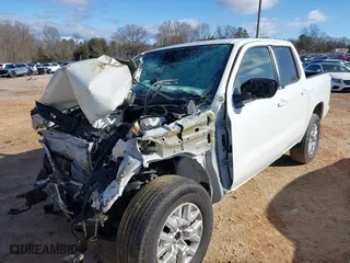 2024 Nissan Frontier PRO-4X with VIN 1N6ED1EK4RN628781, listed as a IAAI auction lot 41731272 with 1 mi miles. Bid and sale history available at carsss.com. Image 2.