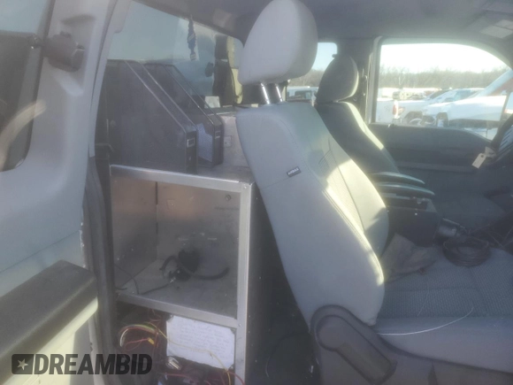 2016 Ford Super Duty F-250 SRW XLT with VIN 1FT7X2B65GEA40420, listed as a Copart auction lot 44855975 with 376,473 mi miles and Clean Title. Bid and sale history available at carsss.com. Image 10.