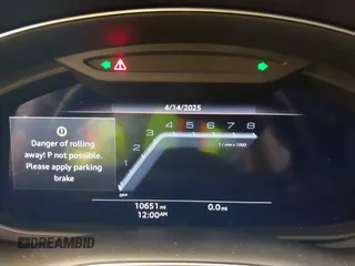2024 Audi Q7 Premium Plus z VIN WA1LCBF71RD004059, wystawiony jako IAAI lot #42049719 z przebiegiem 10 651 mil mil oraz . Historia ofert i sprzedaży dostępna na DreamBid. Obrazek 7.