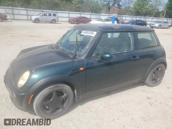 2005 MINI Hardtop с VIN WMWRC33415TC59441, выставлен на аукционе Copart как лот 54093295 с пробегом 138 327 миль миль и Чистый • Clean title. История ставок и продаж доступна на DreamBid. Изображение 1.