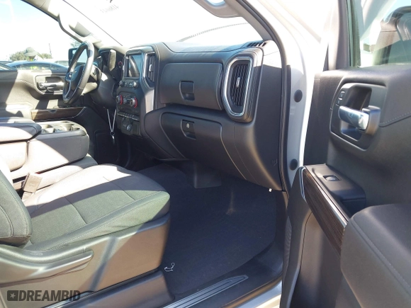 2019 Chevrolet Silverado 1500 LT with VIN 3GCPWCED9KG288268, listed as a IAAI auction lot 41860439 with 61,954 mi miles. Bid and sale history available at carsss.com. Image 5.