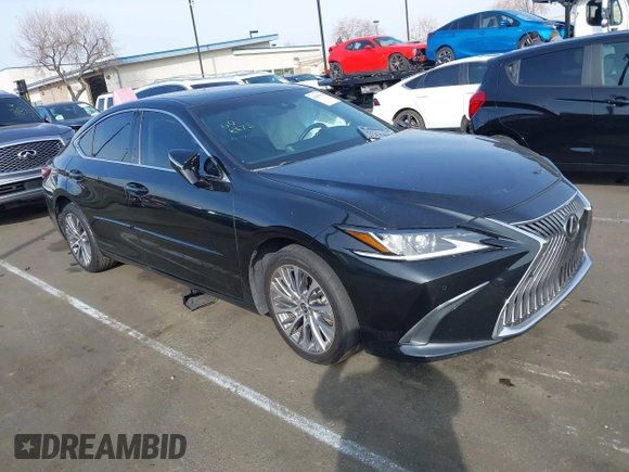 2021 Lexus ES with VIN 58ADZ1B11MU085680, listed as a IAAI auction lot 41447914 with 29,852 mi miles. Bid and sale history available at carsss.com. Image 1.