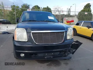 2008 GMC Yukon SLT w/4SB with VIN 1GKFC13078R161685, listed as a IAAI auction lot 41539964 with 267,744 mi miles. Bid and sale history available at carsss.com. Image 11.