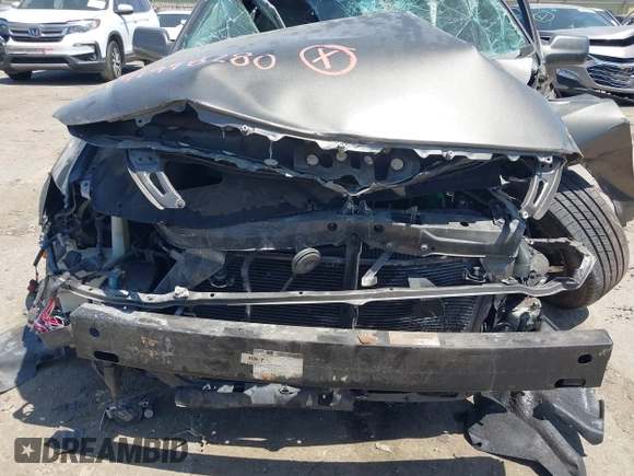 2004 Toyota Avalon XL z VIN 4T1BF28B24U345341, wystawiony jako IAAI lot #41998280 z przebiegiem Nie podano mil oraz . Historia ofert i sprzedaży dostępna na DreamBid. Obrazek 6.