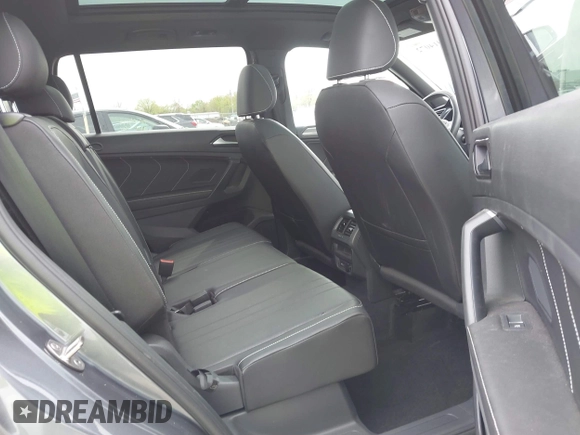 2023 Volkswagen Tiguan SE R-Line Black с VIN 3VVCB7AX5PM039767, выставлен на аукционе IAAI как лот 42014072 с пробегом 18 424 миль миль и . История ставок и продаж доступна на DreamBid. Изображение 8.