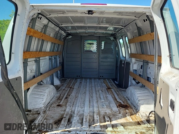 2014 Ford Econoline Cargo Commercial z VIN 1FTNE2EW0EDA95532, wystawiony jako IAAI lot #42442160 z przebiegiem 140 667 mil mil oraz . Historia ofert i sprzedaży dostępna na DreamBid. Obrazek 21.