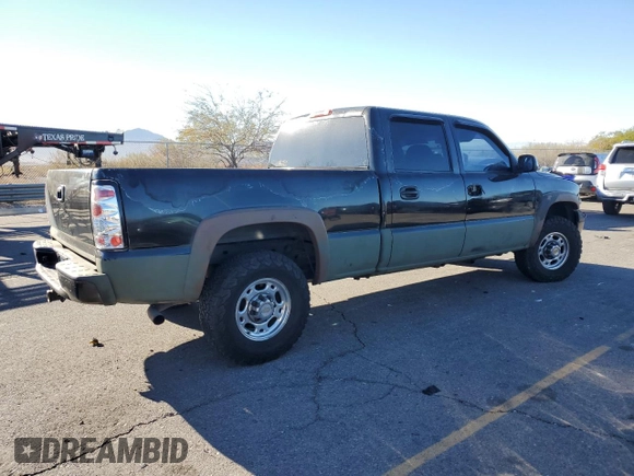 2001 Chevrolet Silverado 1500HD LS z VIN 1GCGC13U11F200328, wystawiony jako Copart lot #79548524 z przebiegiem 225 971 mil mil oraz Szkoda całkowita • Salvage title. Historia ofert i sprzedaży dostępna na DreamBid. Obrazek 3.