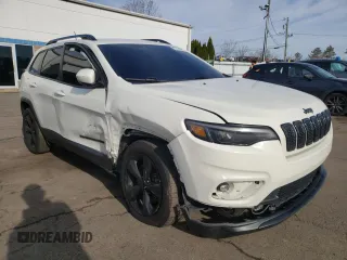 2019 Jeep Cherokee Latitude Plus with VIN 1C4PJMLB7KD362967, listed as a Copart auction lot 52439845 with 59,751 mi miles and Salvage title. Bid and sale history available at DreamBid. Image 4.