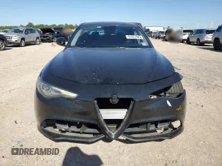 2017 Alfa Romeo Giulia Ti z VIN ZARFAECN2H7550899, wystawiony jako Copart lot #51627825 z przebiegiem 110 489 mil mil oraz Szkody całkowita. Historia ofert i sprzedaży dostępna na DreamBid. Obrazek 5.