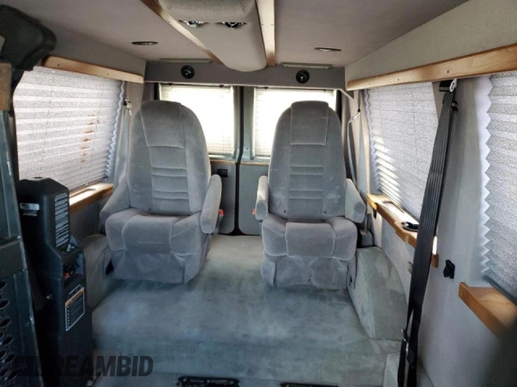2003 Ford Econoline Cargo Recreational with VIN 1FDPE24L23HA30893, listed as a Copart auction lot 86729304 with 73,018 mi miles and Salvage Title. Bid and sale history available at DreamBid. Image 10.