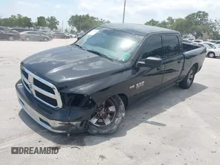 2019 Ram 1500 SLT z VIN 1C6RR6TT5KS561556, wystawiony jako IAAI lot #42174298 z przebiegiem 86 005 mil mil oraz . Historia ofert i sprzedaży dostępna na DreamBid. Obrazek 2.