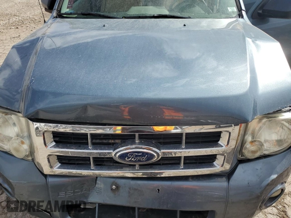 2011 Ford Escape XLT with VIN 1FMCU0D71BKA43970, listed as a Copart auction lot 49061805 with 197,771 mi miles and Salvage Title. Bid and sale history available at carsss.com. Image 12.