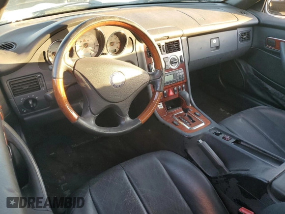 2002 Mercedes-Benz SLK-Class 3.2L with VIN WDBKK65F92F254162, listed as a Copart auction lot 78527984 with 113,194 mi miles and Salvage Title. Bid and sale history available at carsss.com. Image 8.