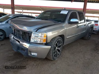 2013 Chevrolet Silverado 1500 LT with VIN 3GCPCSE00DG110686, listed as a IAAI auction lot 42034864 with 225,135 mi miles and . Bid and sale history available at DreamBid. Image 18.