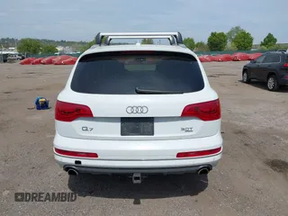 2015 Audi Q7 Premium Plus with VIN WA1LGAFE8FD017092, listed as a IAAI auction lot 42073593 with 105,593 mi miles and . Bid and sale history available at DreamBid. Image 16.