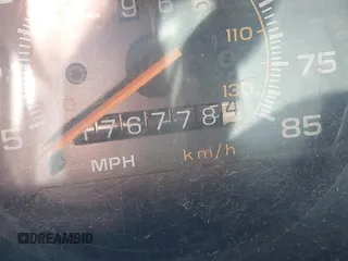 1995 GMC Vandura z VIN 1GDEG25K3SF542874, wystawiony jako IAAI lot #41792770 z przebiegiem 176 778 mil mil oraz . Historia ofert i sprzedaży dostępna na DreamBid. Obrazek 7.