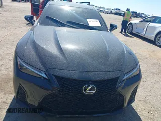 2023 Lexus IS 500 F Sport Performance z VIN JTHAP1D25P5003215, wystawiony jako IAAI lot #41709746 z przebiegiem 20 585 mil mil oraz . Historia ofert i sprzedaży dostępna na DreamBid. Obrazek 13.