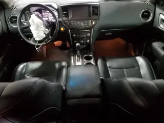 2015 Nissan Pathfinder Platinum with VIN 5N1AR2MN7FC670076, listed as a Copart auction lot 52498125 with 101,993 mi miles and Salvage title. Bid and sale history available at DreamBid. Image 8.