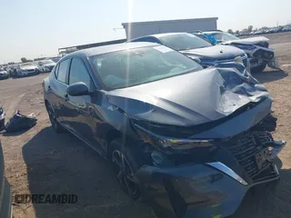 2025 Nissan Sentra SV с VIN 3N1AB8CVXSY272958, выставлен на аукционе IAAI как лот 42489608 с пробегом 10 939 миль миль и . История ставок и продаж доступна на DreamBid. Изображение 1.