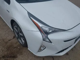 2016 Toyota Prius Four with VIN JTDKARFU2G3000756, listed as a IAAI auction lot 41880314 with 298,943 mi miles. Bid and sale history available at carsss.com. Image 6.