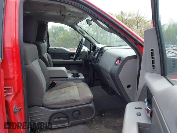 2005 Ford F-150 XLT with VIN 1FTPW12505FB56152, listed as a IAAI auction lot 42034990 with 257,822 mi miles. Bid and sale history available at carsss.com. Image 5.