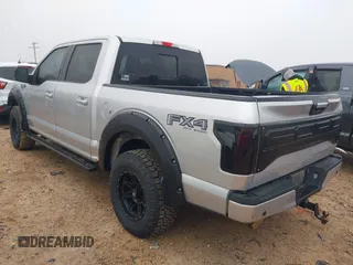 2016 Ford F-150 XLT with VIN 1FTEW1EF7GFB62058, listed as a IAAI auction lot 41904998 with 86,610 mi miles and . Bid and sale history available at carsss.com. Image 3.