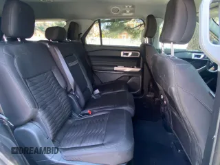 2021 Ford Explorer XLT with VIN 1FMSK8DH1MGB41704, listed as a Copart auction lot 52749455 with 88,524 mi miles and Salvage Title. Bid and sale history available at carsss.com. Image 6.