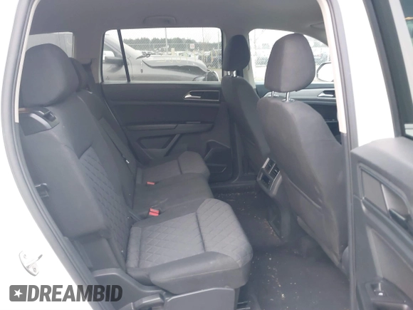 2018 Volkswagen Atlas S with VIN 1V2AP2CAXJC532712, listed as a IAAI auction lot 41177882 with 105,832 mi miles and . Bid and sale history available at DreamBid. Image 8.
