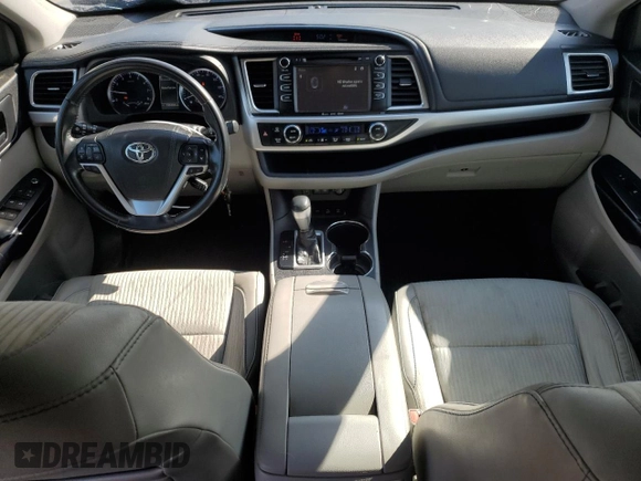 2018 Toyota Highlander LE with VIN 5TDBZRFH5JS807483, listed as a Copart auction lot 62724915 with 144,404 mi miles and Clean title. Bid and sale history available at DreamBid. Image 8.