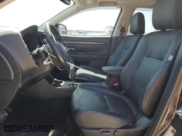 2016 Mitsubishi Outlander GT z VIN JA4JZ4AX4GZ008664, wystawiony jako Copart lot #48764485 z przebiegiem 162 068 mil mil oraz Szkoda całkowita • Salvage title. Historia ofert i sprzedaży dostępna na DreamBid. Obrazek 7.