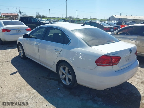 2013 Volkswagen Passat SE with VIN 1VWBP7A35DC086378, listed as a IAAI auction lot 41778741 with 182,726 mi miles. Bid and sale history available at carsss.com. Image 3.