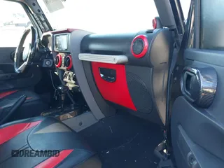 2008 Jeep Wrangler Unlimited X с VIN 1J4GA39178L652983, выставлен на аукционе IAAI как лот 40803698 с пробегом 114 012 миль миль и . История ставок и продаж доступна на DreamBid. Изображение 5.