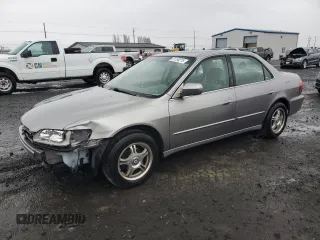 2000 Honda Accord EX z VIN JHMCG5657YC002975, wystawiony jako Copart lot #51198215 z przebiegiem 226 554 mil mil oraz Szkoda całkowita • Salvage title. Historia ofert i sprzedaży dostępna na DreamBid. Obrazek 1.