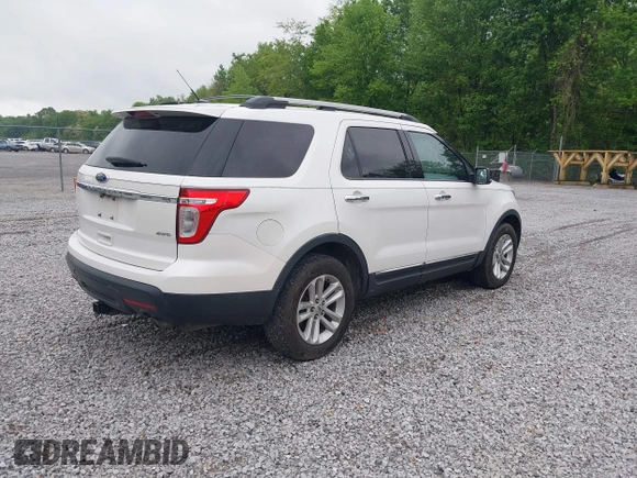 2011 Ford Explorer XLT with VIN 1FMHK8D84BGA29275, listed as a IAAI auction lot 42095729 with 108,380 mi miles and . Bid and sale history available at carsss.com. Image 4.