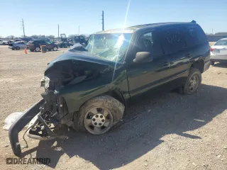 2002 Chevrolet Tahoe LT with VIN 1GNEC13Z42R154763, listed as a Copart auction lot 48247125 with 318,670 mi miles and Salvage Title. Bid and sale history available at carsss.com. Image 1.