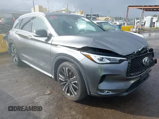 2021 Infiniti QX50 LUXE with VIN 3PCAJ5BB0MF101561, listed as a IAAI auction lot 41573104 with 44,611 mi miles. Bid and sale history available at carsss.com. Image 1.