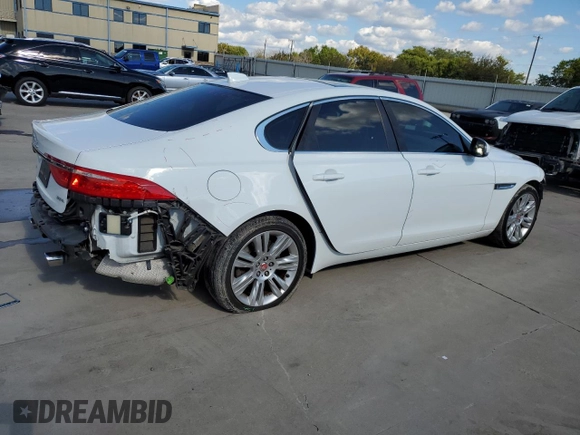 2017 Jaguar XF 35t Premium with VIN SAJBD4BV1HCY27126, listed as a Copart auction lot 71545964 with 73,029 mi miles and Salvage Title. Bid and sale history available at carsss.com. Image 3.