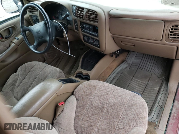 1998 GMC Sonoma SLS with VIN 1GTCT19X7W8511001, listed as a Copart auction lot 84243954 with 169,663 mi miles and Clean Title. Bid and sale history available at carsss.com. Image 8.