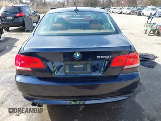 2009 BMW 3 Series 328i xDrive z VIN WBAWC33589PU84317, wystawiony jako IAAI lot #41817634 z przebiegiem 166 052 mil mil oraz . Historia ofert i sprzedaży dostępna na DreamBid. Obrazek 16.