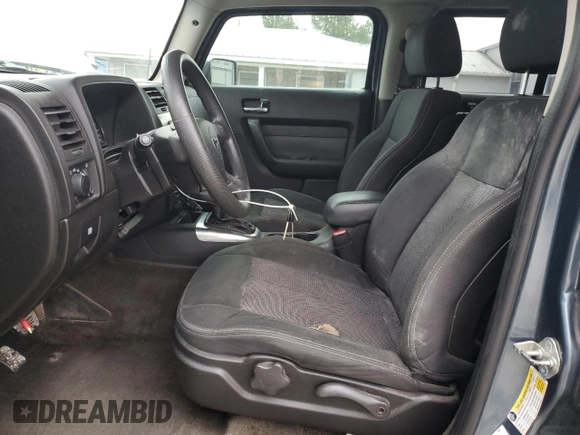 2007 Hummer H3 SUV with VIN 5GTDN13E478175680, listed as a Copart auction lot 84271184 with 241,192 mi miles and Clean Title. Bid and sale history available at DreamBid. Image 7.